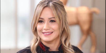 KARINA LA PRINCESITA SE ENOJÓ CON SU MUSICALIZADOR Y DISCUTIÓ EN PLENO SHOW