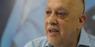 LARREA: «CON ESTAS BECAS SE BUSCA ACOMPAÑAR A LOS JÓVENES PARA QUE CONTINÚEN SUS ESTUDIOS»