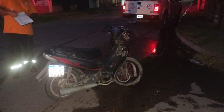 ACCIDENTE ENTRE UN AUTO Y UNA MOTO