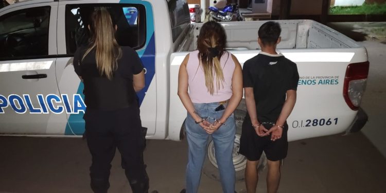 DOS APREHENDIDOS POR EL ROBO DE UNA MOTO