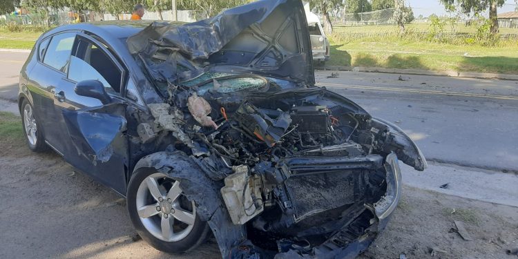 DOS HOSPITALIZADOS TRAS UN CHOQUE