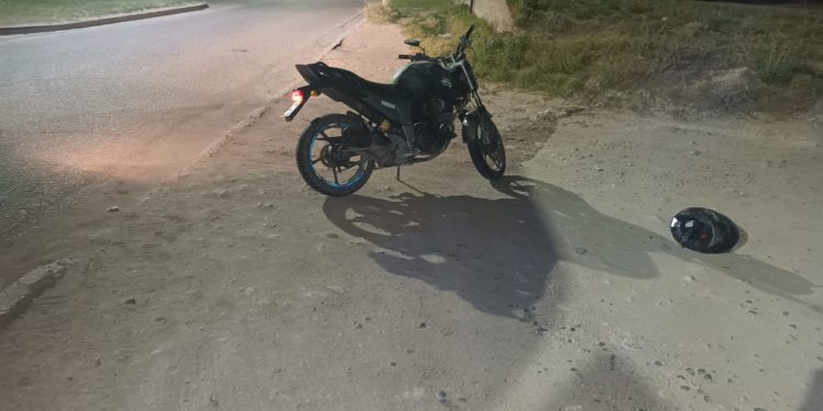 SE CAYÓ DE LA MOTO Y TERMINÓ EN EL HOSPITAL