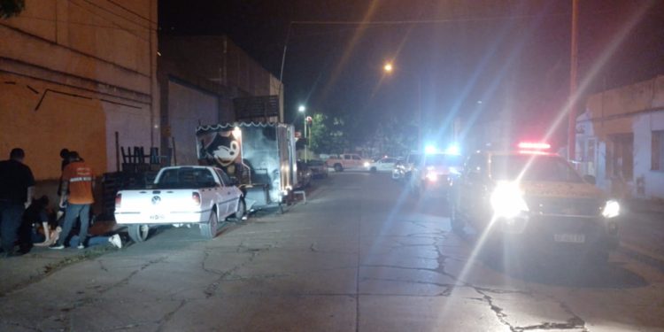 CHOCÓ A UN CARRITO DE COMIDAS Y SE NEGÓ A REALIZARSE EL TEST DE ALCOHOLEMIA