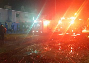 UNA CASA SE PRENDIÓ FUEGO EN VILLA ROSAS