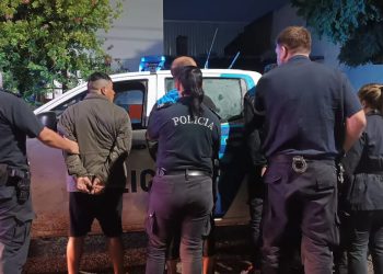 CUATRO PERSONAS ATACARON A UN HOMBRE PARA ROBARLE LA BICICLETA