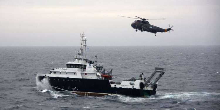 ASISTENCIA MÉDICA EN CERCANÍAS DE LAS ISLAS GEORGIAS DEL SUR