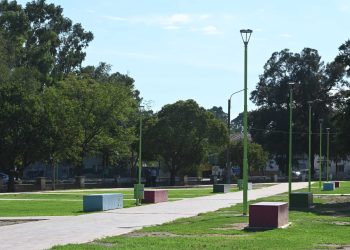 GAY RECORRIÓ LAS OBRAS DEL PARQUE INDEPENDENCIA