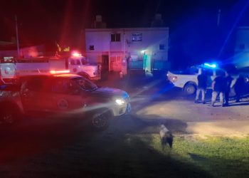 UNA CASA SE PRENDIÓ FUEGO EN BERUTTI AL 3200