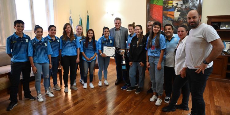 LIGA DEL SUR FEMENINA: GAY RECIBIÓ A LAS CAMPEONAS PROVINCIALES