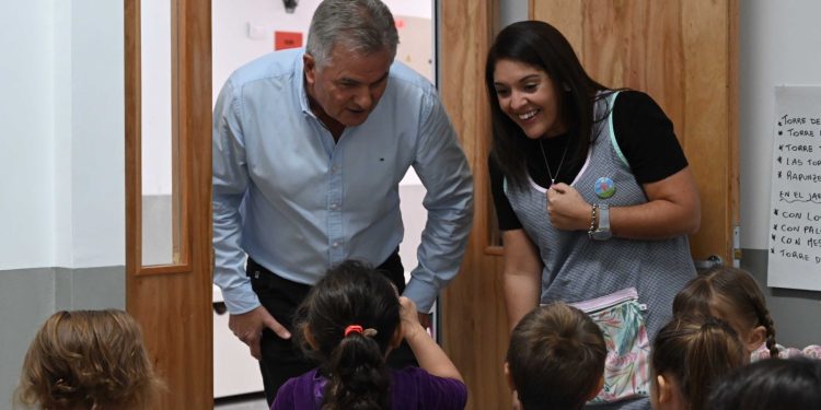 TRAS LAS OBRAS, GAY VISITÓ EL JARDÍN JUANA MANSO