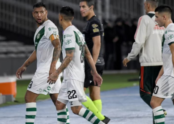 BANFIELD SORPRENDIÓ A BOCA JUNIORS, LE GANÓ 1-0 EN EL SUR Y LOGRÓ SU PRIMERA VICTORIA EN LA LIGA PROFESIONAL