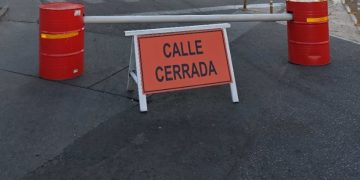 CORTE TOTAL EN LA PRIMERA CUADRA DE CALLE CHARLONE