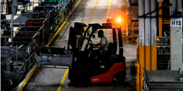 LA UIA ANTICIPA UN DESCENSO EN EL NIVEL DE ACTIVIDAD INDUSTRIAL EN LOS PRÓXIMOS MESES