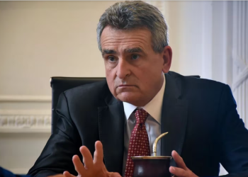 AGUSTÍN ROSSI HABLÓ SOBRE LA VIOLENCIA EN ROSARIO: «LAS FUERZAS ARMADAS NO QUIEREN ESTAR EN ESE LUGAR»