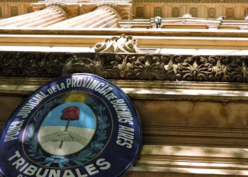 CONDENAN A UN HOMBRE A 7 AÑOS DE PRISIÓN POR SUSTRAER CERVEZAS CON UN ARMA DE UN COMERCIO