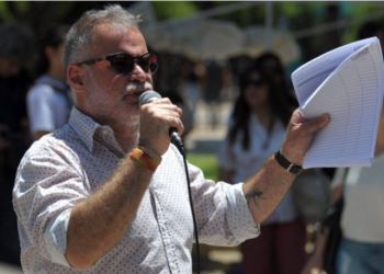 ZANINELLI: «DESDE HACE 10 AÑOS NUESTRO SALARIO VIENE CAYENDO EN PICADA»