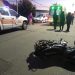 UN MOTOCICLISTA IMPACTÓ CONTRA UNA CAMIONETA Y FUE HOSPITALIZADO