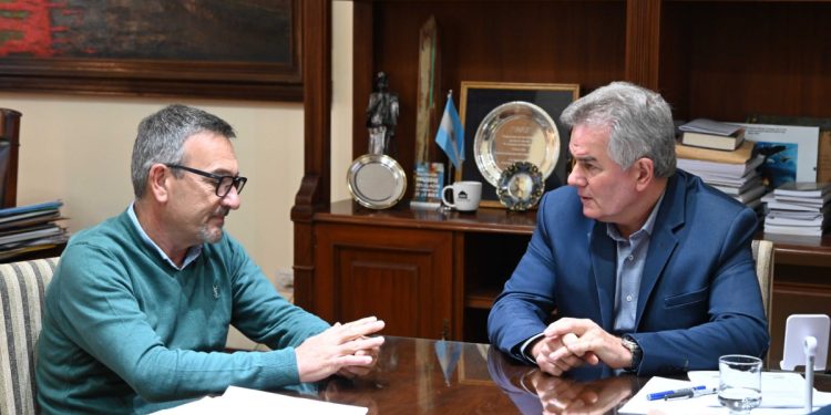 CONVENIO ENTRE EL MUNICIPIO Y LA FIRMA UNIPAR INDUPA