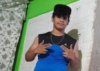 BUSCAN A UN CHICO QUE SE FUE DE SU CASA