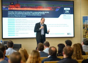 EL PUERTO DE BAHÍA BLANCA ORGANIZÓ LAS JORNADAS PARA BUSCAR ALTERNATIVAS A LA REDUCCIÓN DE EMISIÓN DE CARBONO