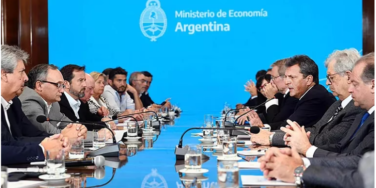 SERGIO MASSA ANUNCIÓ UN NUEVO DÓLAR AGRO A $300 PARA LA SOJA Y LAS ECONOMÍAS REGIONALES