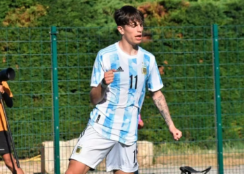 ALEJANDRO GARNACHO PRESIONAL AL MANCHESTER UNITED PARA JUGAR EL MUNDIAL SUB 20 CON ARGENTINA