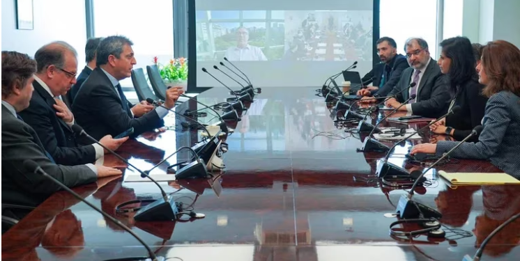 EL FONDO MONETARIO PONE EL FOCO EN EL SUBSIDIO A LA ENERGÍA DE LOS SECTORES DE MÁS ALTOS INGRESOS Y HABILITA EL DÓLAR AGRO