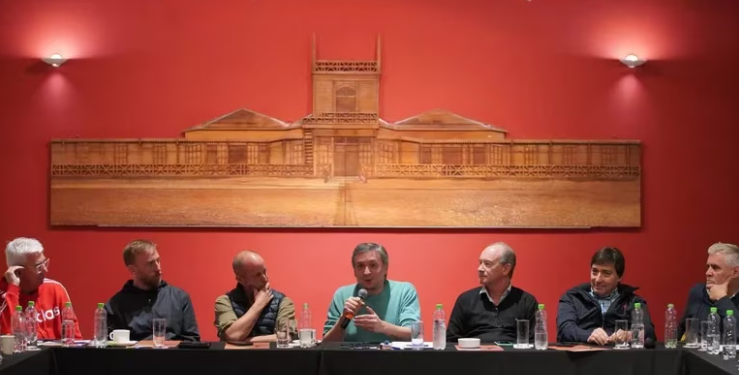 MÁXIMO KIRCHNER ENCABEZÓ UNA REUNIÓN DEL PJ BONAERENSE EN MONTE HERMOSO