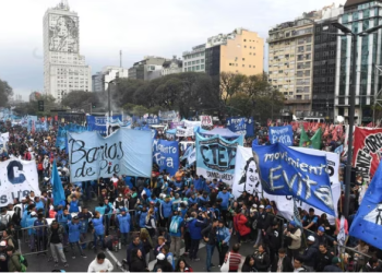 LA JUSTICIA PIDIÓ AL GOBIERNO INFORMES SOBRE LAS 85 MIL BAJAS DEL POTENCIAR TRABAJO