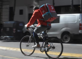 AVANZA UNA POLÉMICA INICIATIVA PARA REGULAR A RAPPI Y PEDIDOS YA EN LA PROVINCIA DE BUENOS AIRES