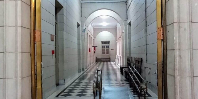 COMIENZA EL JUICIO A DOS MENORES ACUSADOS DEL CRIMEN DE UN TAXISTA EN BAHÍA BLANCA