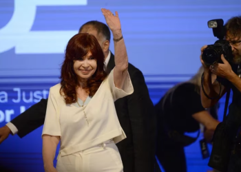 CRISTINA KIRCHNER INSTÓ AL FDT A CERRAR FILAS FRENTE A LAS ELECCIONES Y MARCÓ LÍMITES EN LA NEGOCIACIÓN CON EL FMI
