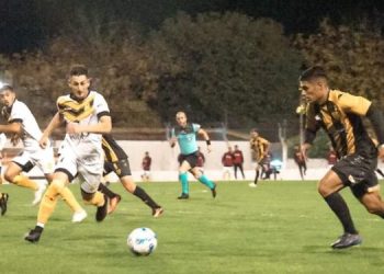 LOS PALOS LE NEGARON EL TRIUNFO