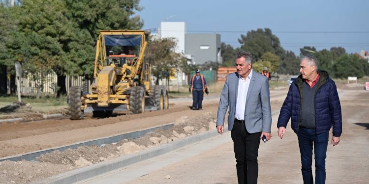 MENESES: «LAS OBRAS AVANZAN A MUY BUEN RITMO EN LA CIUDAD»