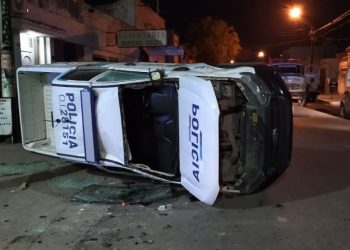 FUERTE VUELCO DE UN MÓVIL POLICIAL