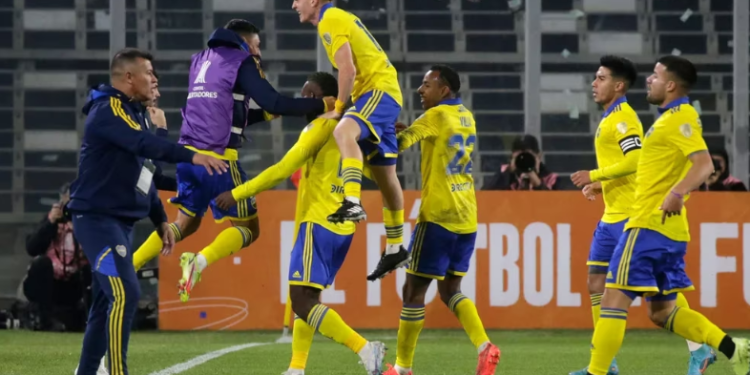 CON AUTORIDAD, BOCA JUNIORS LE GANÓ 2 – 0 A COLO COLO EN CHILE Y LIDERA EL GRUPO F DE LA COPA LIBERTADORES