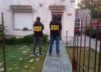 ALLANAMIENTO EN BAHÍA BLANCA: DETIENEN A UN HOMBRE ACUSADO DE VENDER MARIHUANA