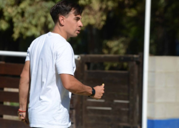 LASCHIAZA: «LAS CHICAS TIENEN LA CAMISETA PUESTA Y ESO ES GRATIFICANTE COMO ENTRENADOR»