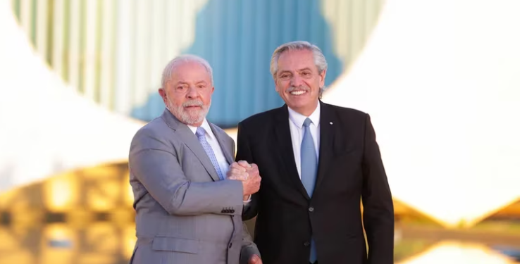 LULA DA SILVA OFRECIÓ A ALBERTO FERNÁNDEZ NEGOCIAR UN ACUERDO CON LOS BRICS Y SOSTENER LAS IMPORTACIONES DE BRASIL PARA AUMENTAR LAS RESERVAS
