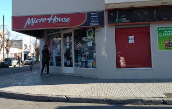 BEZOS: «EL DELINCUENTE LE APUNTÓ A LOS POLICÍAS CON EL ARMA Y ELLOS LE DISPARARON PARA REDUCIRLO»