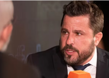 MARTÍN TETAZ PRESENTÓ SU PLAN CONTRA LA INFLACIÓN CON UN AVATAR VIRTUAL