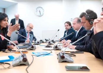 EL FMI CONFIRMÓ QUE EL GOBIERNO LE PIDIÓ UNIFICAR EL VENCIMIENTO Y QUE HARÁ EL PAGO A FIN DE MES