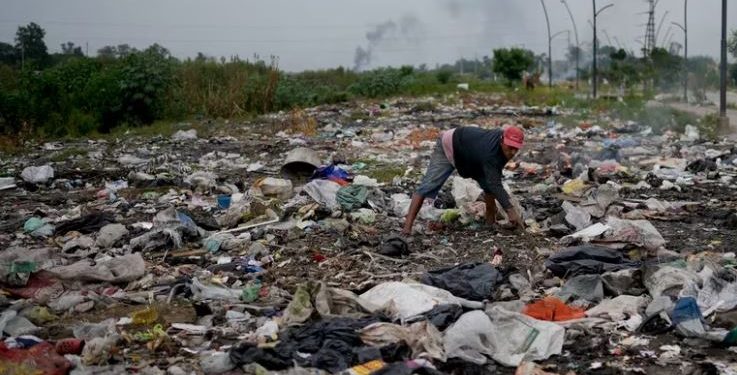 EN MEDIO DE LA ELEVADA INFLACIÓN, EL GOBIERNO SUSPENDIÓ LA PUBLICACIÓN DE UN ÍNDICE ALTERNATIVO DE POBREZA