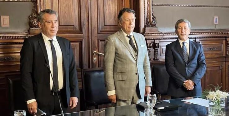 LOS PRECANDIDATOS PRESIDENCIALES FIRMARÁN UN COMPROMISO ÉTICO DIGITAL CONTRA LAS NOTICIAS FALSAS Y LA DESINFORMACIÓN