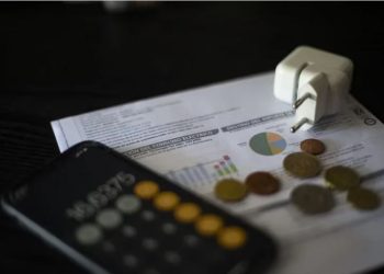 SUBAS DE TARIFAS: CUÁNTO SE INCREMENTARON EN UN AÑO Y QUE SE ESPERA PARA LOS PRÓXIMOS MESES