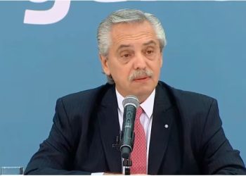 ALBERTO FERNÁNDEZ: «CRISTINA SE DIFERENCIA DE MI GOBIERNO PERO ESAS COSAS NO ME MOLESTAN»