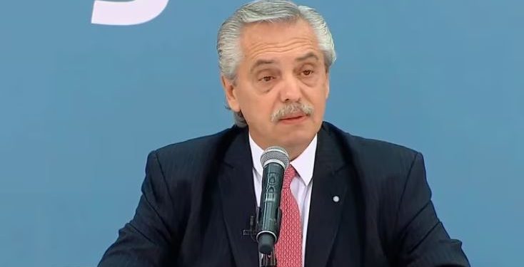 ALBERTO FERNÁNDEZ: «CRISTINA SE DIFERENCIA DE MI GOBIERNO PERO ESAS COSAS NO ME MOLESTAN»