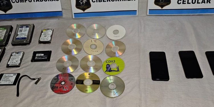 OPERACIÓN «PROTECCIÓN DE INFANCIAS»: SE REALIZARON SIETE ALLANAMIENTOS EN EL DEPARTAMENTO JUDICIAL DE BAHÍA BLANCA