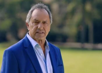 DANIEL SCIOLI AVANZA CON SU PRECANDIDATURA PRESIDENCIAL