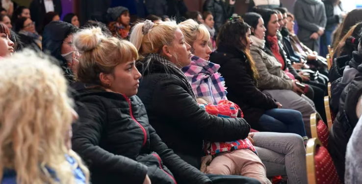 PRÉSTAMOS PARA PERSONAL DOMÉSTICO: CÓMO PEDIR HASTA $150.000 CON TASA FIJA DEL 60%